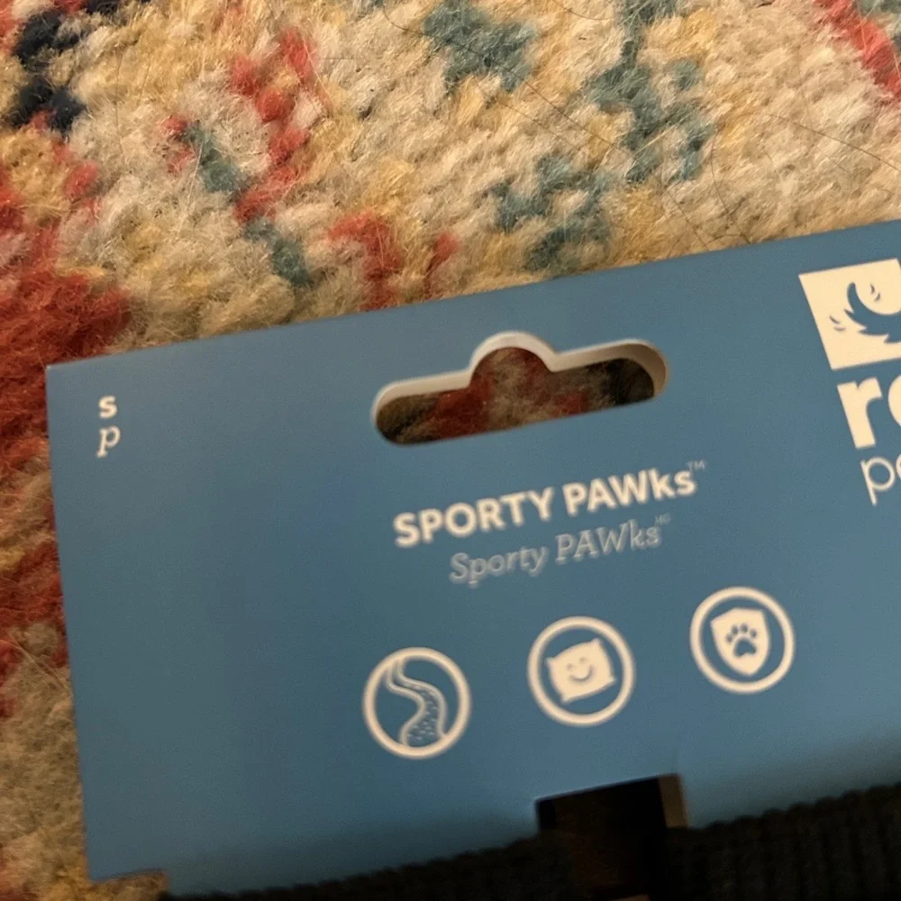 NWT Sporty Paws Dog paw protectors with traction